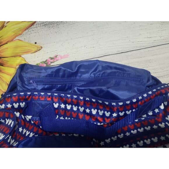 Vintage Disney Mickey Mouse Red, White and Blue Patriotic Duffle Bag NWOT - Picture 8 of 9